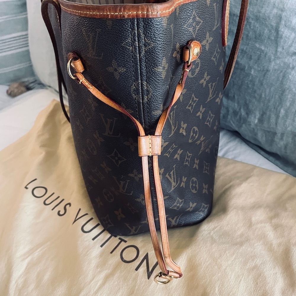 Louie Vuitton  Never Full MM, 2010 - Picture 4 of 11